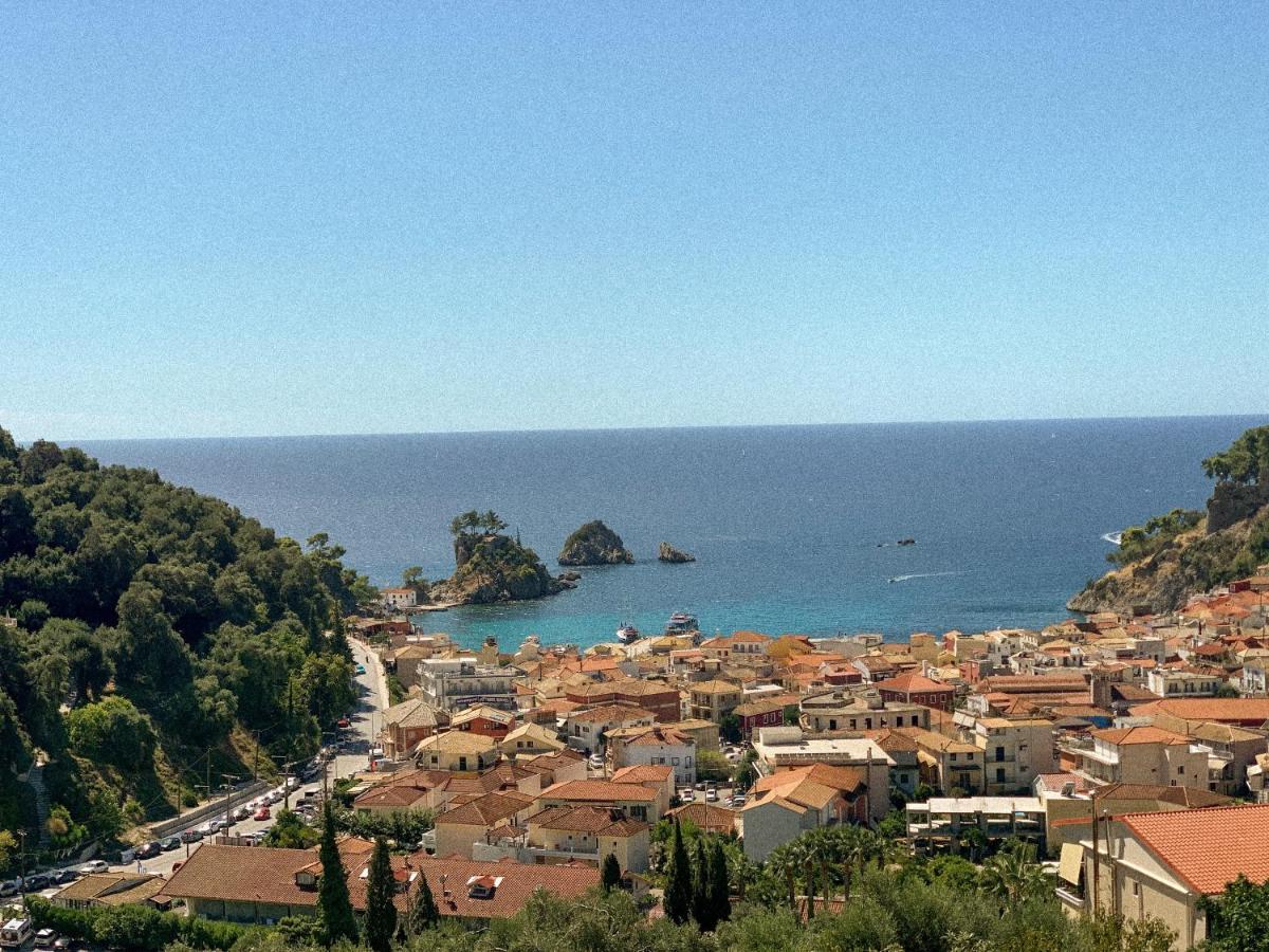 Views Apartments & Suites Parga Bagian luar foto