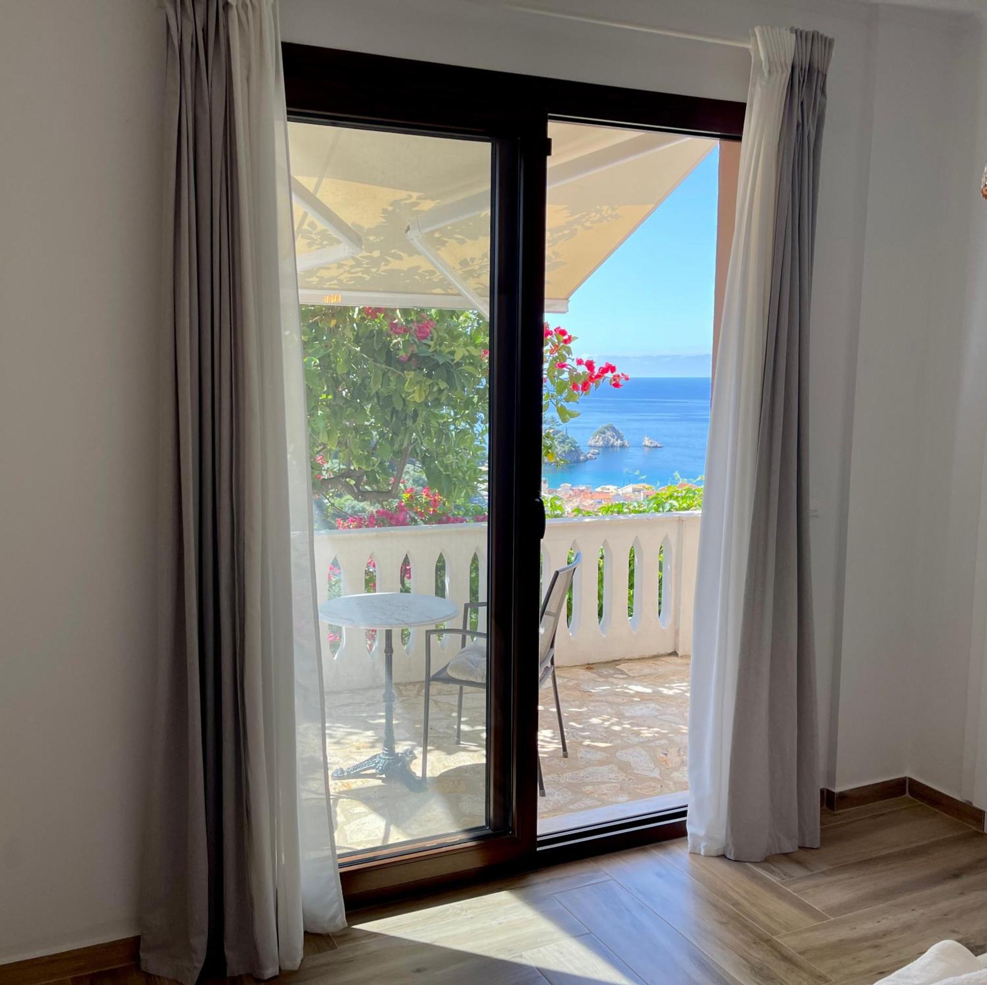 Views Apartments & Suites Parga Bagian luar foto